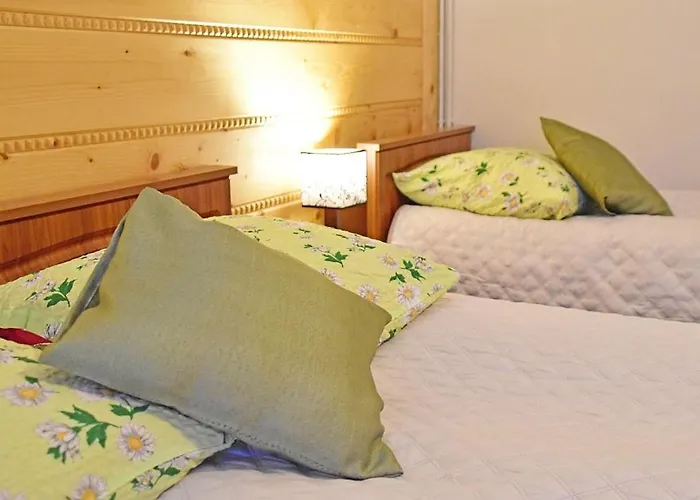 Parzenica Konukevi *